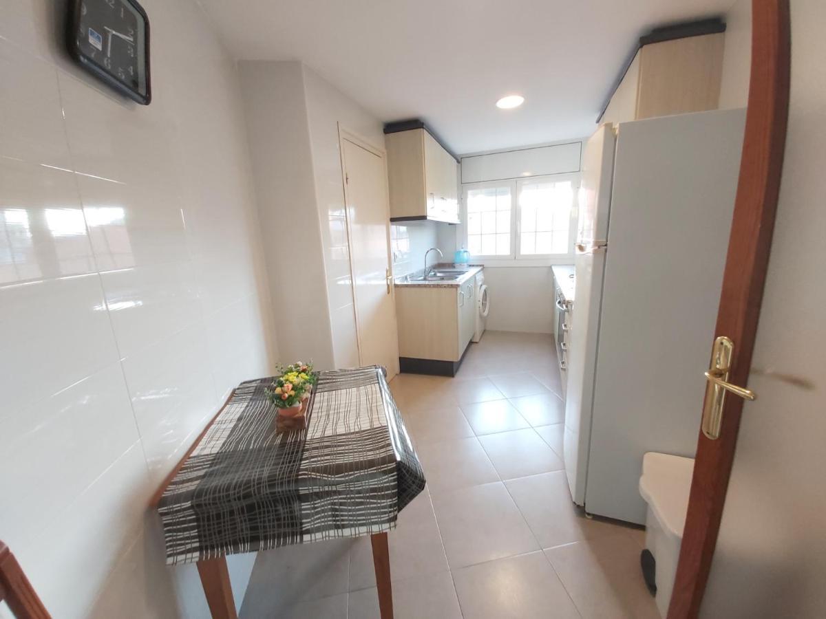 Diana Apartamento Con Terraza Muy Cerca Del Mar ปิเนดาเดมาร์ ภายนอก รูปภาพ